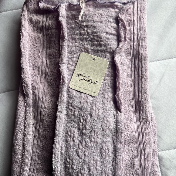 NWT Free People Lavender Ruffled top, new with tags. - Picture 4 of 9